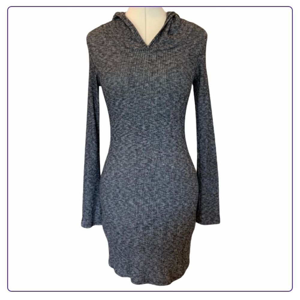 Y2K hooded sweater dress by Teenbell Lightweight Womens XS knit small